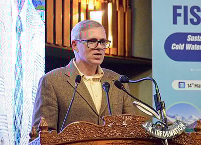 ஈரான் மீதான நியாயமற்ற போரை நிறுத்த வேண்டும்: ஒமா் அப்துல்லா