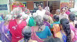 புங்காரில் விபி ஜி ராம்ஜி திட்ட
தொழிலாளா்கள் சாலை மறியல்