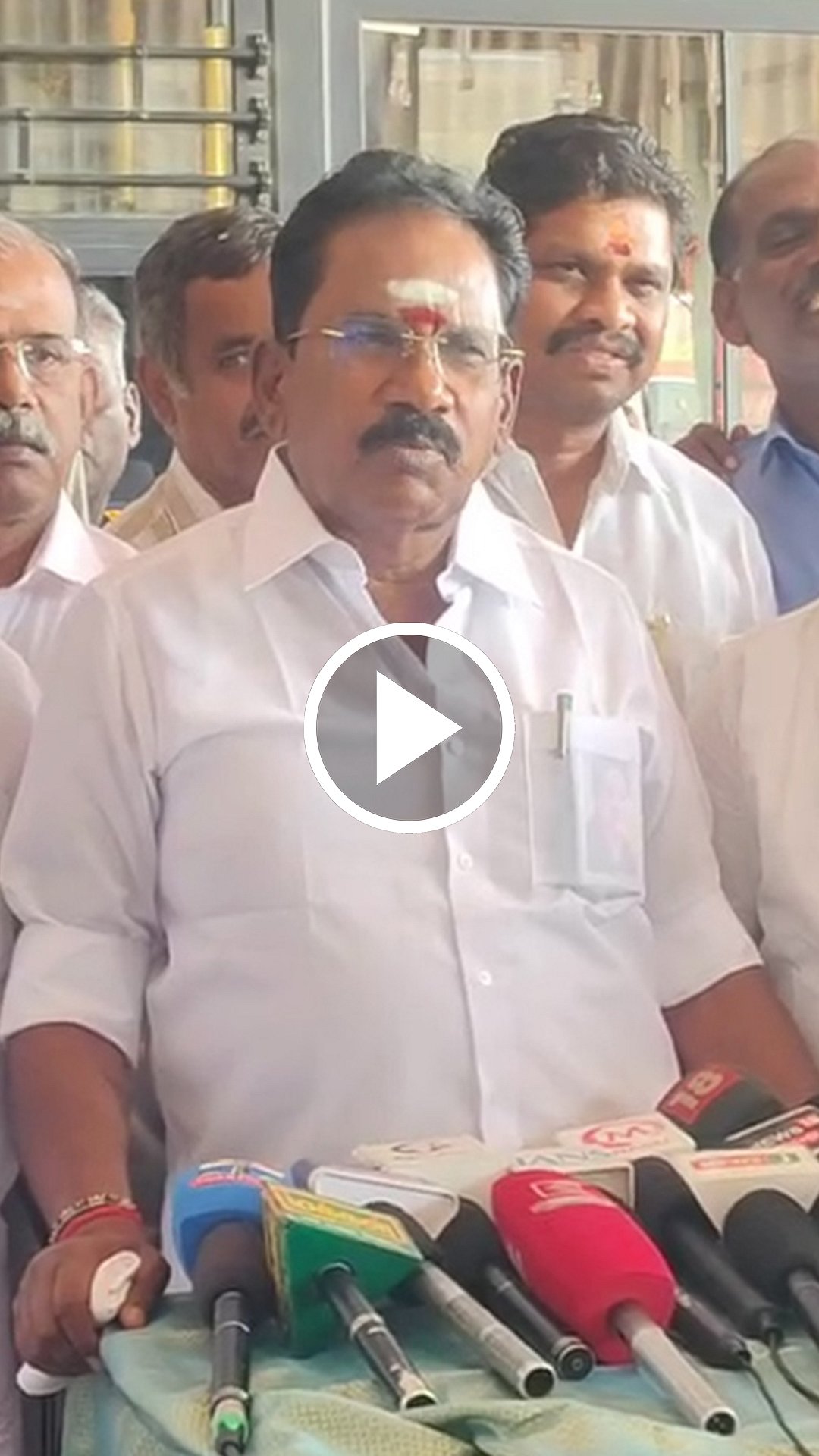 ”கமல்ஹாசனே திமுகவை எதிர்த்து போர்க் கொடி தூக்கிவிட்டார்!” செல்லூர் ராஜு