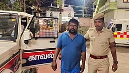 சிறுமியிடம் பாலியல் அத்துமீறல்: 
தொழிலாளி போக்ஸோவில் கைது