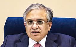வாக்கு சதவிகிதம் அதிகரிப்பா? தலைமைத் தேர்தல் ஆணையரின் நகைச்சுவை: திமுக 