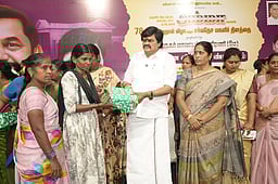 பெண்கள் பாதுகாப்பை உறுதி செய்த அதிமுக ஆட்சி