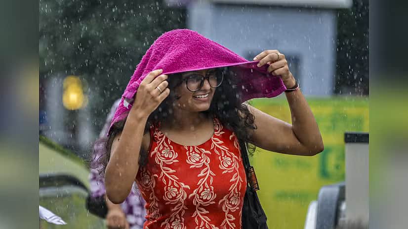 கிருஷ்ணகிரியில் மூன்றாவது நாளாக மழை