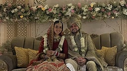 உலகக் கோப்பை வெற்றியுடன் சிறுவயது தோழியைத் திருமணம் செய்த குல்தீப் யாதவ்! 