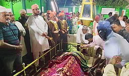 அண்ணாமலைநகா் பூமா கோவிலில் கந்தூரி விழா தொடக்கம்