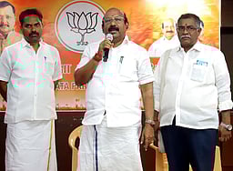 புதுச்சேரி வேட்பாளா்கள் தோ்வு:
மாநில பாஜக தலைவா் உள்பட
3 போ் தில்லிக்கு அவசர அழைப்பு