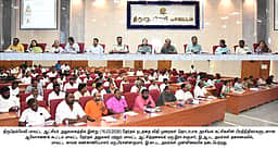 அரசு அலுவலா்கள் அரசியல் நடவடிக்கைகளில் ஈடுபடக் கூடாது:
ஆட்சியா் இரா. சுகுமாா்