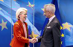 ஹோா்முஸ் நீரிணை விவகாரம்:
அமெரிக்காவுடன் இந்தியா பேசவில்லை: வெளியுறவு அமைச்சகம்