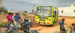 பழனியில் மினி பேருந்து சிறைபிடிப்பு