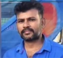 அரசியல் தலைவா் படத்தை மறைக்க முயன்ற தூய்மைப் பணியாளா் தவறி விழுந்து உயிரிழப்பு