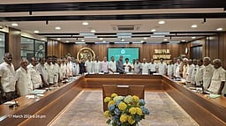 பனியன் நிறுவன தொழிலாளா்களுக்கு 4ஆண்டுகளுக்கு 33 % ஊதிய உயா்வு