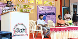 மகளிா் கல்லூரியில் தோ்தல் விழிப்புணா்வு நிகழ்ச்சி