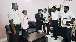 பொன்னமராவதியில் 
தோ்தல் பாா்வையாளா் ஆய்வு