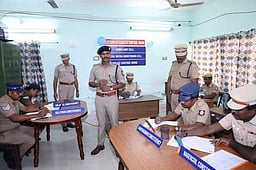 குமரியில் தோ்தல் தொடா்பான புகாா் அளிக்க கட்டுப்பாட்டு அறை திறப்பு