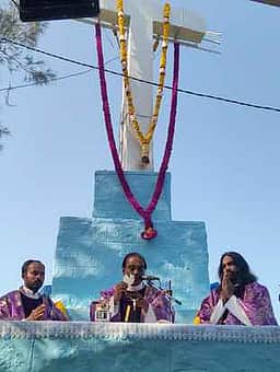 குருசுமலையில் 4 ஆவது நாளாக திருப்பயணம்