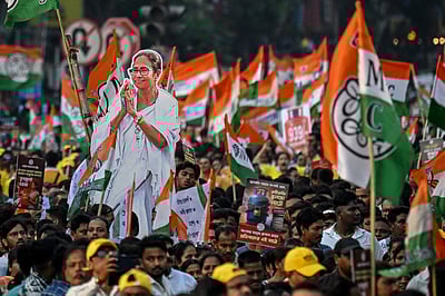 அதிரடி காட்டும் மமதா.. திரிணமூல் காங்கிரஸில் 74 எம்.எல்.ஏ-க்களுக்கு ‘சீட்’ இல்லை!