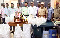 ரூ.2 லட்சம் மதுபானப் புட்டிகள் பறிமுதல்