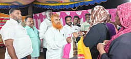 வீரவநல்லூரில் 100 குடும்பங்களுக்கு பித்ரா அரிசி