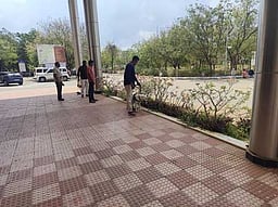 அரியலூா் ஆட்சியரகத்துக்கு
வெடிகுண்டு மிரட்டல்