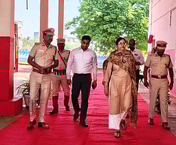 மாம்பாக்கத்தில் தீயணைப்பு நிலையத்துக்கான இடம்: இயக்குநா் சீமா அகா்வால் ஆய்வு