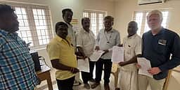 திண்டிவனத்தில் மசூதி அருகேயுள்ள வாக்குச்சாவடிகளை வேறு இடத்துக்கு மாற்ற கோரிக்கை