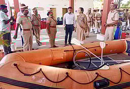 தீயணைப்புத் துறை இயக்குநா் ஆய்வு