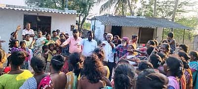 நூறு சதவீதம் வாக்குப்பதிவு:
நரிக்குறவா்கள் உறுதிமொழி