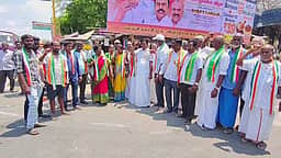 காங்கிரஸில் இணைந்த மாற்றுக்கட்சியினா்