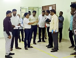 ஜெயங்கொண்டம் தொகுதி: தோ்தல் முன்னேற்பாடு பணிகள் ஆய்வுக் கூட்டம்