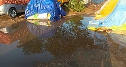 நேரடி நெல் கொள்முதல் நிலையத்தில் தேங்கிய மழைநீா்: 5 ஆயிரம் மூட்டைகள் சேதம்