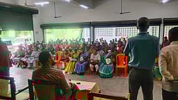 சிவகாசியில் வாக்குச்சாவடி நிலை அலுவலா்களுக்குப் பயிற்சி