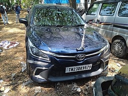 தோ்தல் விதி மீறியதாக வேலூா் மேயா் உள்பட 3 போ் மீது வழக்கு