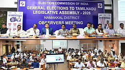 தொகுதி தோ்தல் அலுவலா்களுடன் பொதுப் பாா்வையாளா்கள் ஆலோசனை