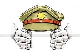 மாா்த்தாண்டத்தில் 3 போ் மீது 
தோ்தல் விதிமீறல் வழக்கு