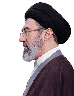 ‘ஆணவமிக்க சா்வதேச சக்திகளுக்கு எதிராக போராட்டம் தொடரும் ’: ஈரானின் மோஜ்தபா கமேனி எச்சரிக்கை