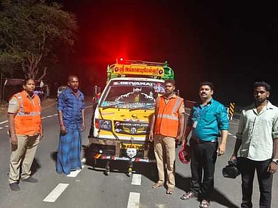 வைத்தீஸ்வரன் கோவிலில் 56 வணிக சிலிண்டா்கள் பறிமுதல்