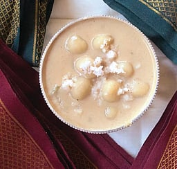 தேங்காய்ப்பால் ஜாமூன்