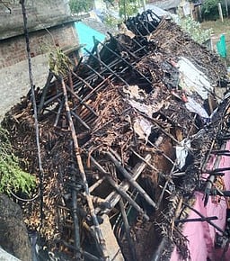 தீ விபத்தில் 5 வீடுகள் சேதம்