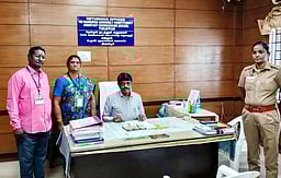 காங்கயம், பல்லடத்தில் ரூ.2.42 லட்சம் பறிமுதல்