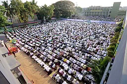 ரமலான்: போா்கள் நிறுத்தப்பட்டு
அமைதி நிலவ பிராா்த்தனை