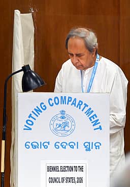 மாநிலங்களவைத் தேர்தலில் பாஜகவுக்கு ஆதரவாகக் கட்சி மாறி வாக்களிப்பு: 6 எம்எல்ஏக்கள் ‘சஸ்பெண்ட்’