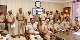 மாணவி கொலை வழக்கில் திறம்பட செயல்பட்ட
போலீஸாருக்கு டி.ஐ.ஜி. பாராட்டு