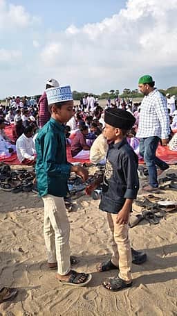காயல்பட்டினம் பகுதிகளில் 
ரமலான் சிறப்புத் தொழுகை