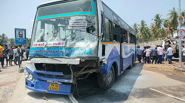 சேலத்தில் 8 போ் உயிரிழந்த விபத்து: கைதான பேருந்து ஓட்டுநா் சிறையில் அடைப்பு!