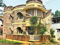 எலிவளை தொழில் நுட்பத்தில் பசுமை வீடுகள்