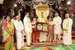 திருமலையில் முதல்வா் சந்திரபாபு நாயுடு குடும்பத்தினா் அன்னதானம்