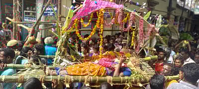 வலங்கைமான் மகாமாரியம்மன் கோயிலில் பாடைக்காவடி திருவிழா!