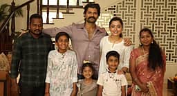 சிறுமியின் வருத்தம்... விருந்து வைத்த விஜய் தேவரகொண்டா - ரஷ்மிகா!