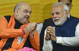 3 முறை குஜராத் முதல்வர்! 3 முறை பிரதமர்! மோடிக்கு அமித் ஷா புகழாரம்