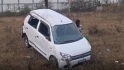 செம்மரக் கடத்தல்! சினிமா பாணியில் விரட்டிப் பிடித்த வனத்துறை!